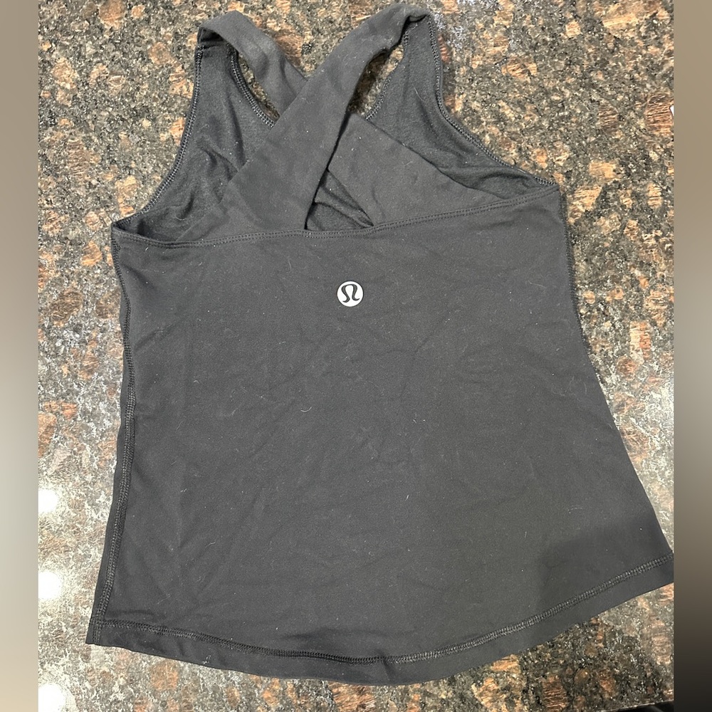 Lululemon tank size 6